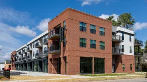 Brand New Stylish 1BR w/ 5 star Finishes/Amenities - Image 3