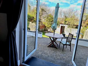 Galway City Lovely 2 Bed Apartment - Image 5