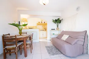 Air-conditioned 50 m2 ground floor apartment - Image 2