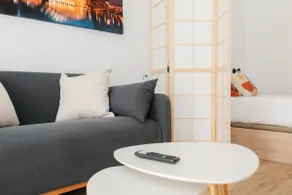 Stylish Studio with Easy Access to Valencias Best - Image 3