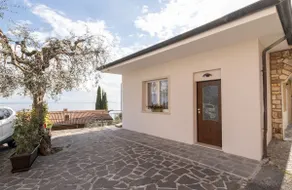 Lake-view apartment - Teresa Home - Image 3
