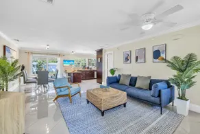Stunning Tropical Pool House Delray Near The Beach - Image 3