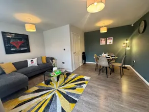 Lapford Luxe - Stylish 3Bdr by Etihad and Coop Live - Image 2