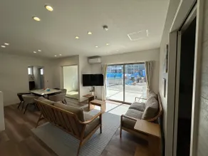 Hilton's Home - Image 3