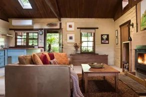 Italian Hill Garden Villa - Image 3