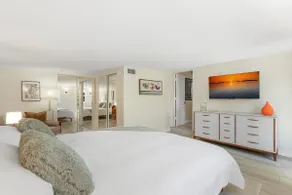 Ventur Escapade - Heated Pool, Private Guest House - Image 4