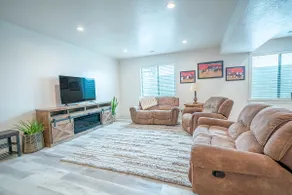 Expansive Basement Suite w/ Horses and Arena - Image 5