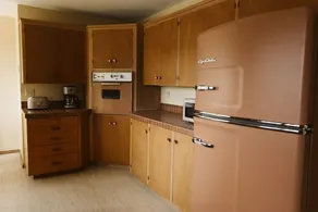FLW Student Mid-Century Modern Riverfront Home - Image 3