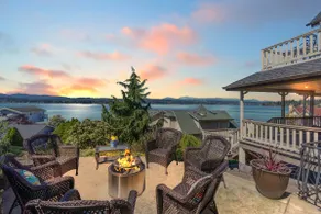 Bremerton Victorian Home w/ Modern Amenities - Image 2