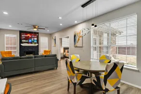 Comfortable 5BR 3BA • Central Location° - Image 5
