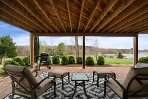 Little Bit O' Heaven Retreat with HotTub - Image 2