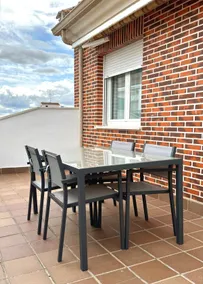The usual house - Image 2