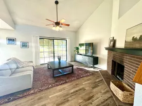Golf course condo in Mesa Del Sol-PETS STAY FREE! - Image 3