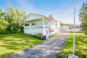 Apartment in Finnsnes, Senja - Image 5