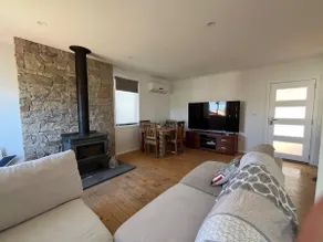 3-bedroom home in Cooma - Image 2