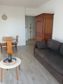 countryside home - Image 2