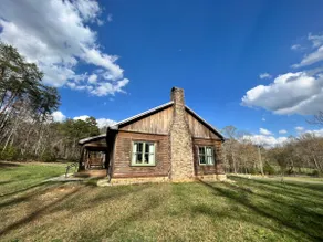 Cabin at Wolff Creek - Image 2