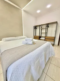 Modern and complete studio. Indoor parking. - Image 2