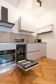 Stylish New Cube Loft by Berlin-Wall-Apartments - Image 4