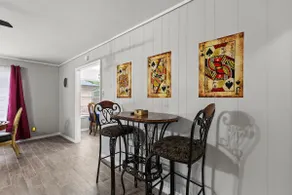 2BR Getaway| Poker Table + 3 Smart TVs - Image 4