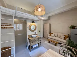 your place in the Talpiot market - Image 3