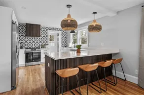 Salty Header Hideaway - Centrally Located - Image 3