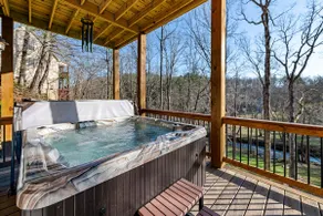 Whitetail Crick; Creekfront, hot tub, theatre room - Image 4