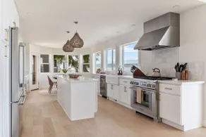 Pearl House Beach Retreat - Image 3