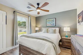 The Golden Standard, Stylish, Garage-King Bed - Image 3
