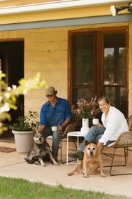 Flower Farm Cottage, The Rock - Image 4