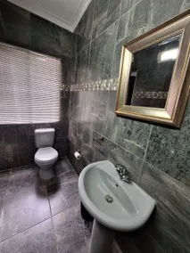14a on Middle Way - Image 5