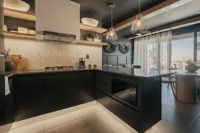 10/10 Design, Comfort & Amazing VIEW! DT hotspot - Image 2