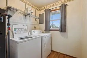 Pet Friendly, Walk to Uptown Marion - Image 5