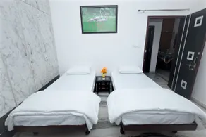 Meeraavi Home Stay - Image 3