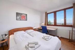 Buda Hills Hideout - Image 2