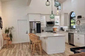 1 mile to Beach · Dine & Shop · Hobe Sound - Image 3