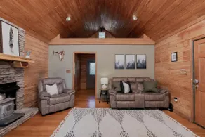 Relaxing 2BR Cabin w/ Fast Wi-Fi + Grill - Image 4