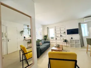 The Little Lemon - Image 2