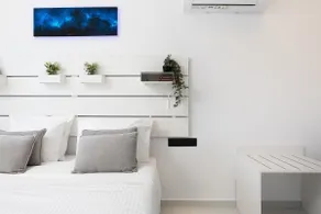 MaXi Suite 75 with Jacuzzi,By IdealStay Experience - Image 3