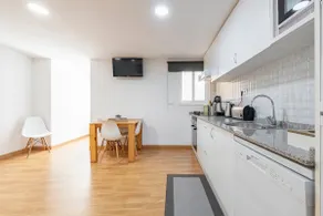 Bettatur Rera Apartments, Els Gega Apartment. - Image 5