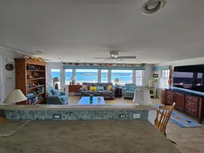 The Beach House, Crescent Beach - Image 4