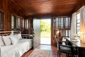 Cole Springs Historic Cottage - Image 5