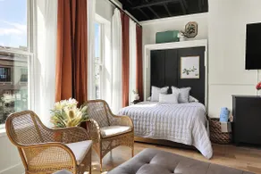 Unique Urban 1 Bedroom Flat - Image 3