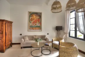 South side suite with terrace in the city center - Image 4