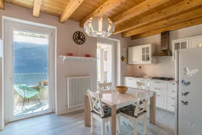 Appartamento con vista Lago di Como e Parcheggio incluso - Image 5