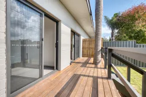 Ground Floor Family Retreat - Image 2