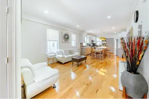  Large 3BR Pet-Friendly Apt w/Free Parking Near Red Line-Downtown Boston 82 - Image 2