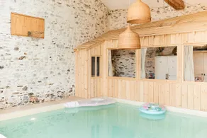 Longhouse with pool, Loire - Image 5