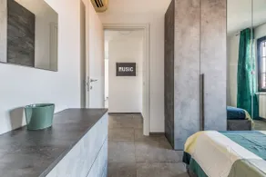 Three-room apartment with terrace RHO FIERA - Free Parking - Image 3