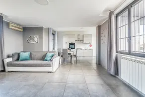 Three-room apartment with terrace RHO FIERA - Free Parking - Image 2